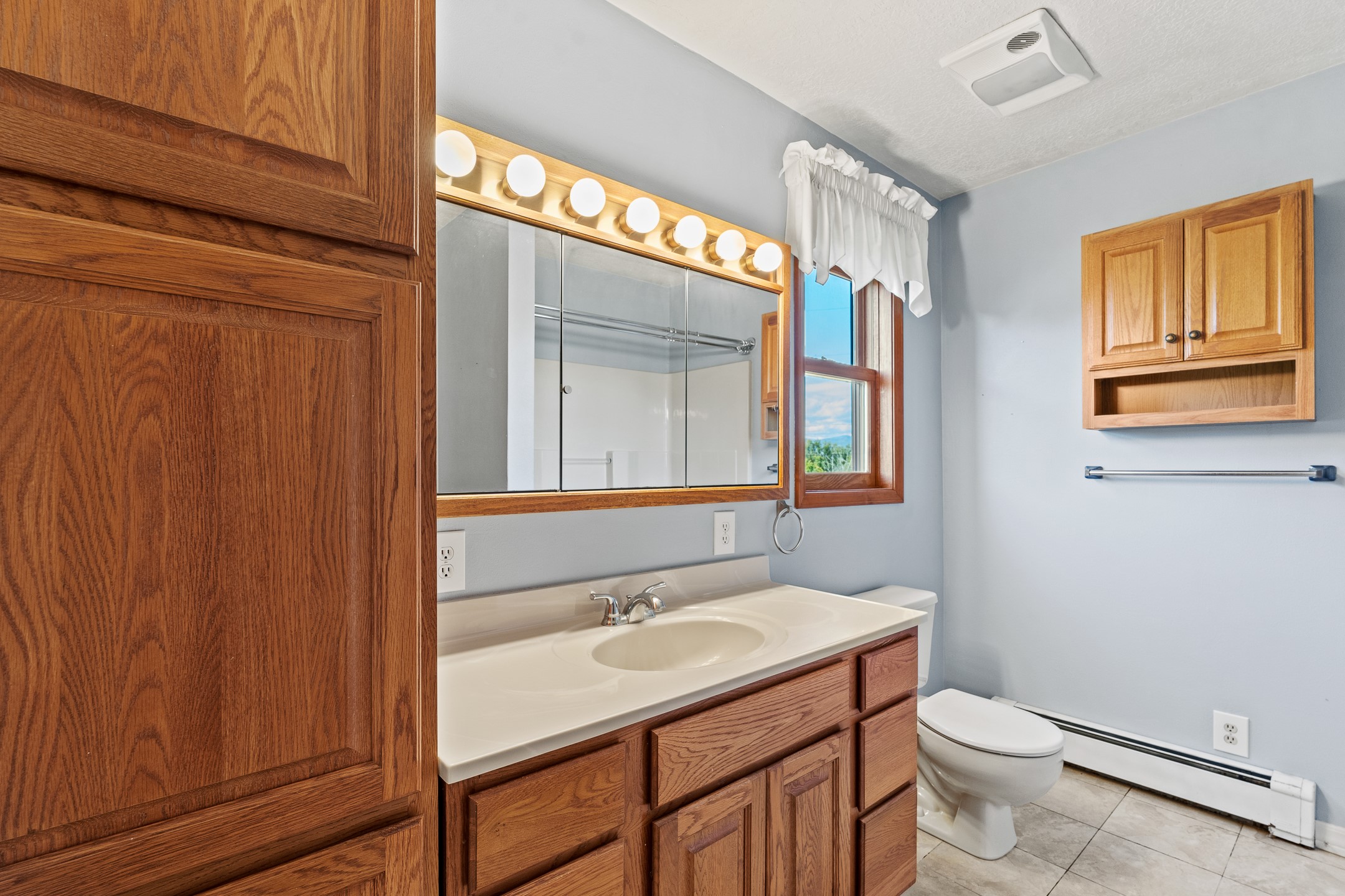 Santa Fe, New Mexico 87532, United States, 4 Bedrooms Bedrooms, ,2 BathroomsBathrooms,Residential,Active,235721