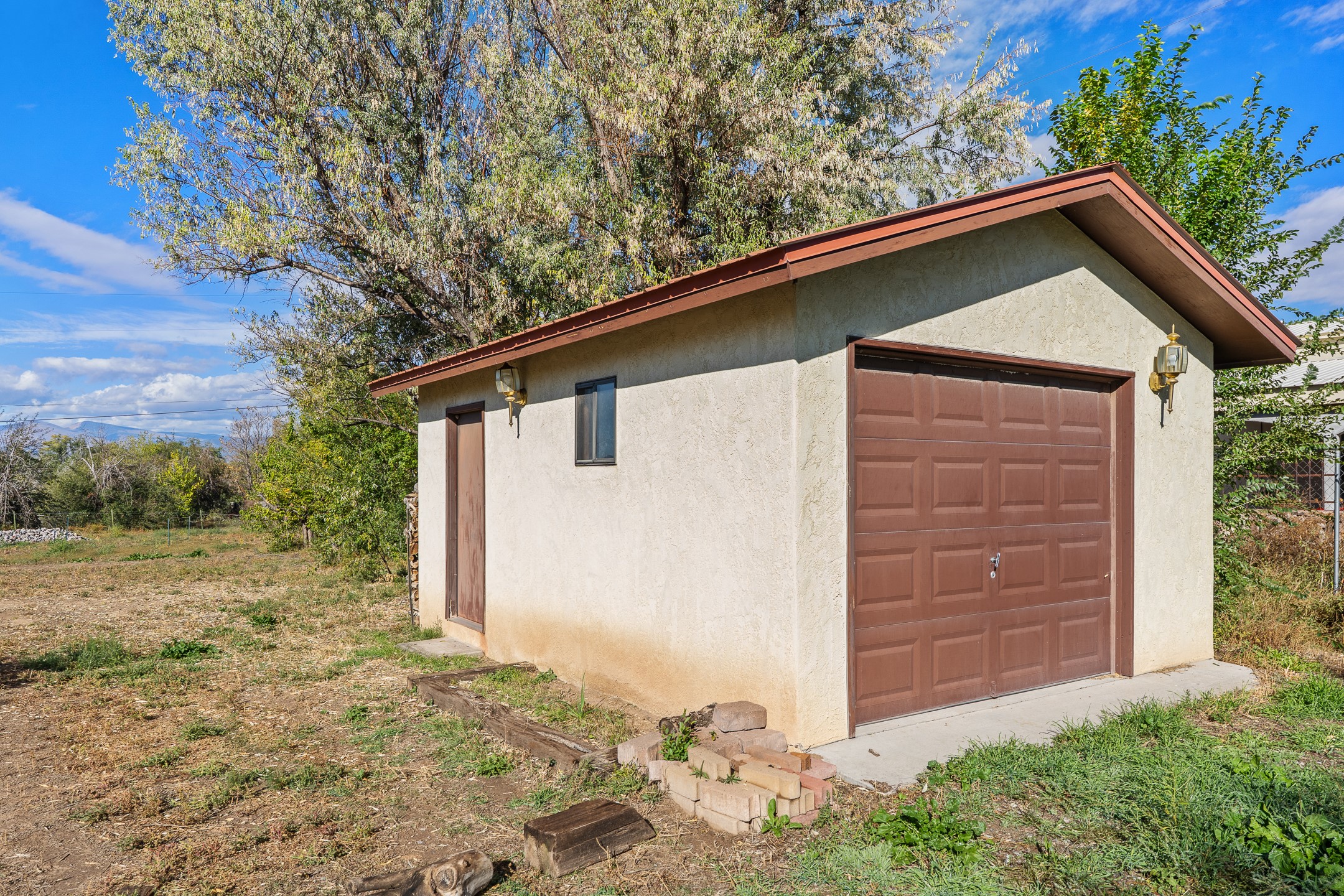 Santa Fe, New Mexico 87532, United States, 4 Bedrooms Bedrooms, ,2 BathroomsBathrooms,Residential,Active,235721