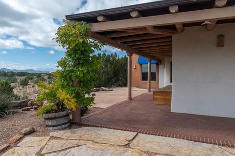 Tiny photo for 52 Bonanza Trl Trl, Santa Fe, NM 87508 (MLS # 202504557)