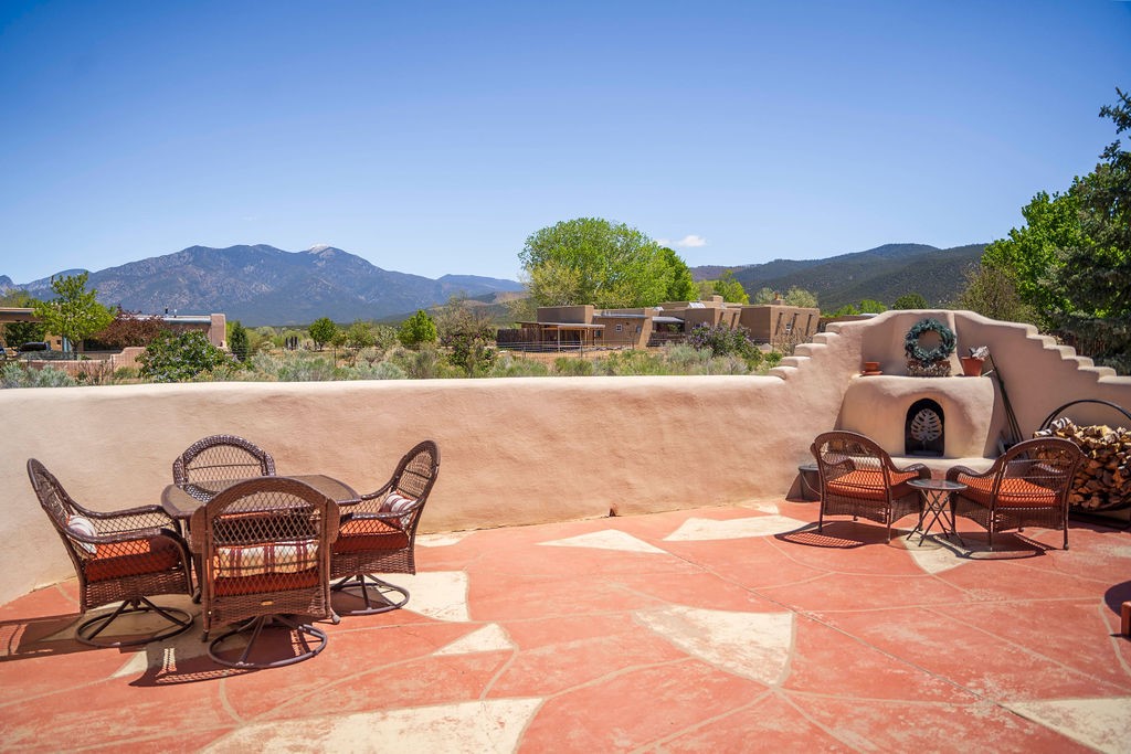 347 Sierra Vista Lane, Taos, New Mexico image 25