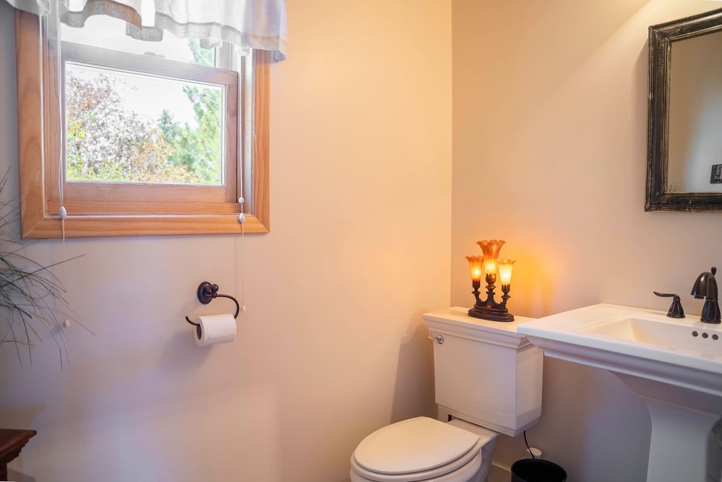 347 Sierra Vista Lane, Taos, New Mexico image 14