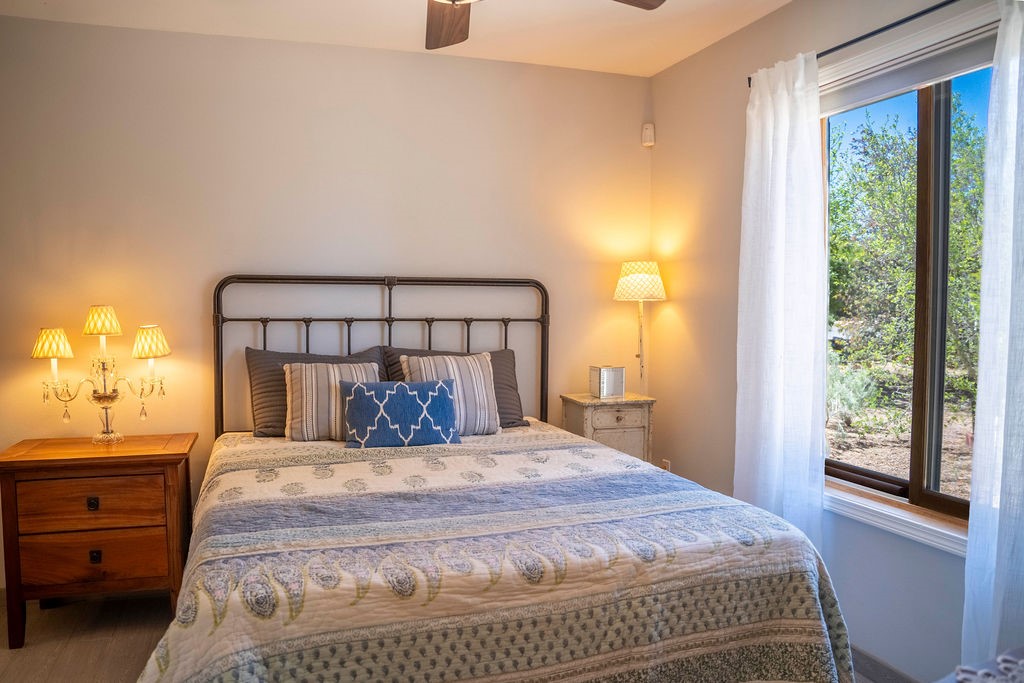 347 Sierra Vista Lane, Taos, New Mexico image 16