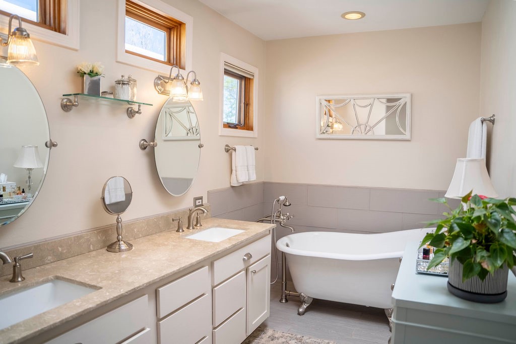 347 Sierra Vista Lane, Taos, New Mexico image 20