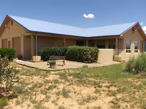 Photo of 136 Calle Galisteo, Santa Fe, NM 87508 (MLS # 202601349)