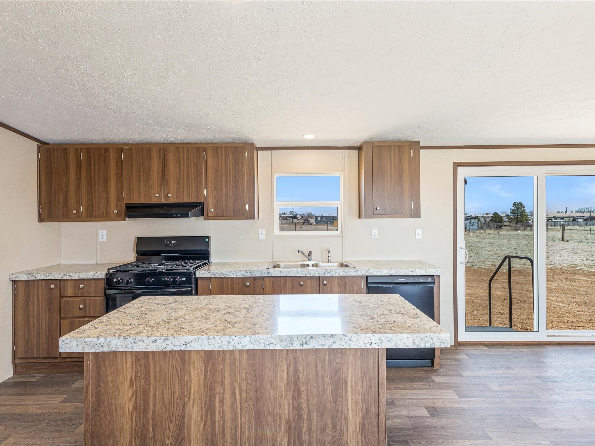 28 Capitan, Moriarty, New Mexico image 8