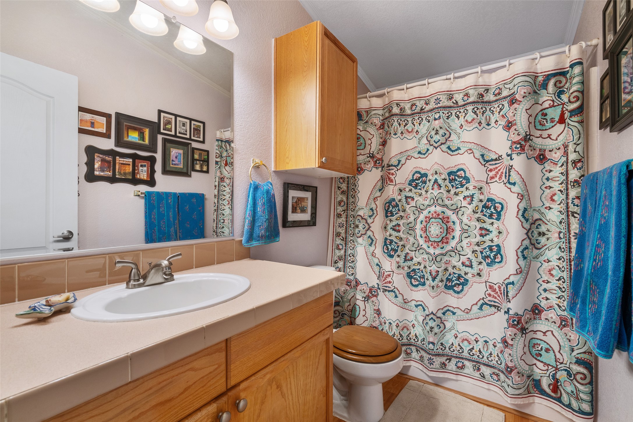 Abiquiu, New Mexico 87510, United States, 4 Bedrooms Bedrooms, ,2 BathroomsBathrooms,Residential,Active,241262