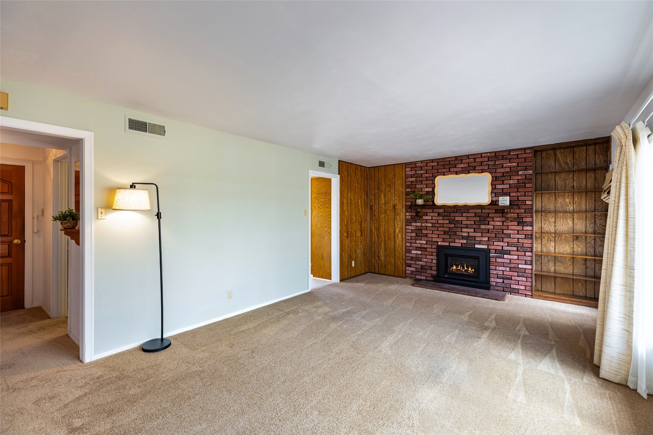 2251 37th Street - Photo 4