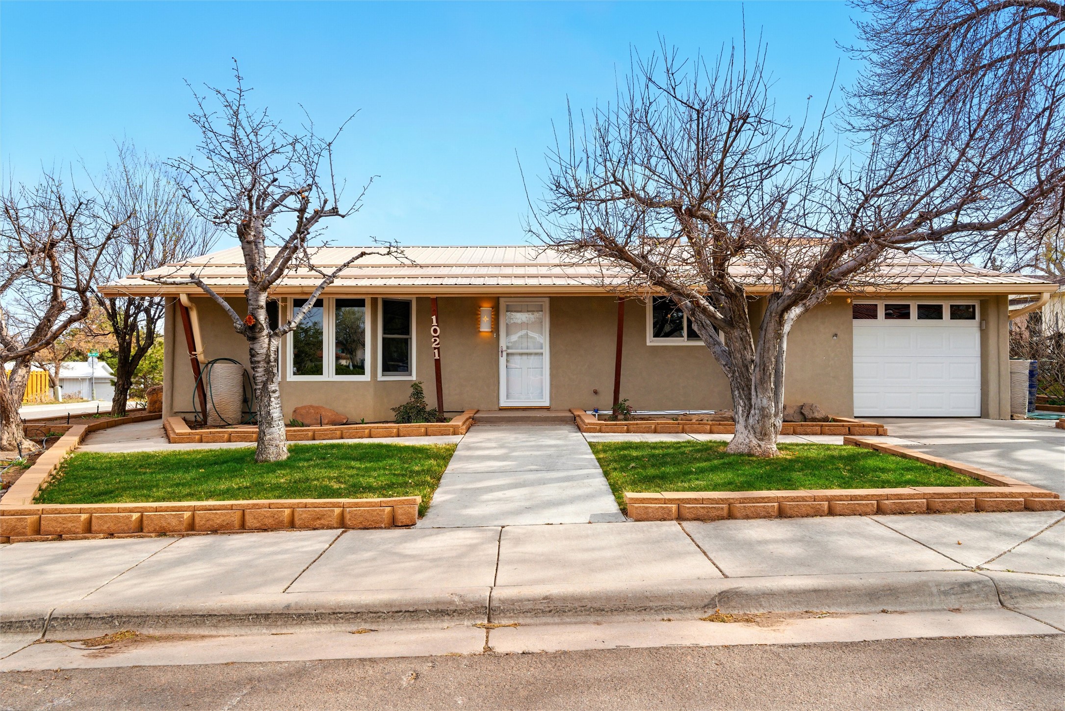 1021 Pinon Loop, Los Alamos, New Mexico image 1