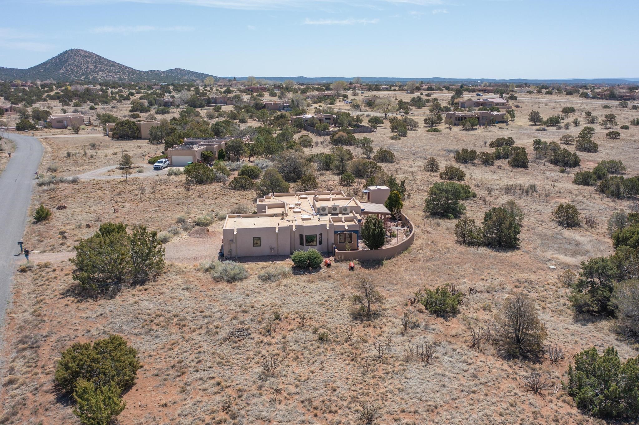 11 Chusco Road, Santa Fe, New Mexico image 44