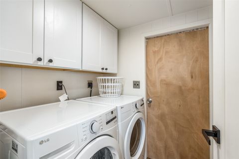 Tiny photo for 89 Coyote Crossing, Santa Fe, NM 87508 (MLS # 202600667)