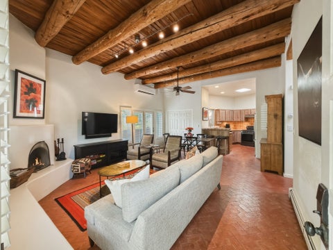 Condo For Sale - 701 E Alameda St #4<br/> Santa Fe, NM 87501