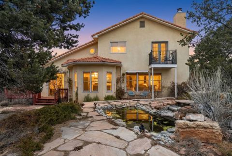 Photo of 37 Paseo Del Pinon, Santa Fe, NM 87508 (MLS # 202600610)
