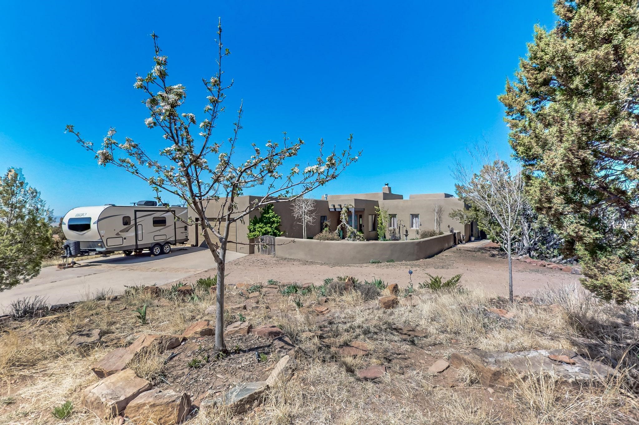 31 Camino Del Gallo, Lamy, New Mexico image 43