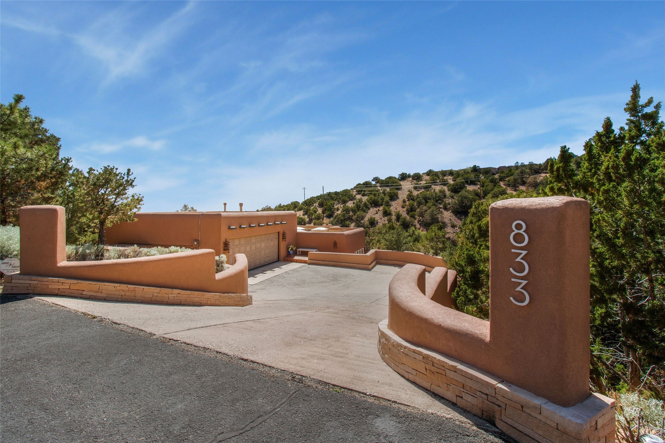 Photo 1 of 28 — 833 Canada Ancha, Santa Fe, NM 87501