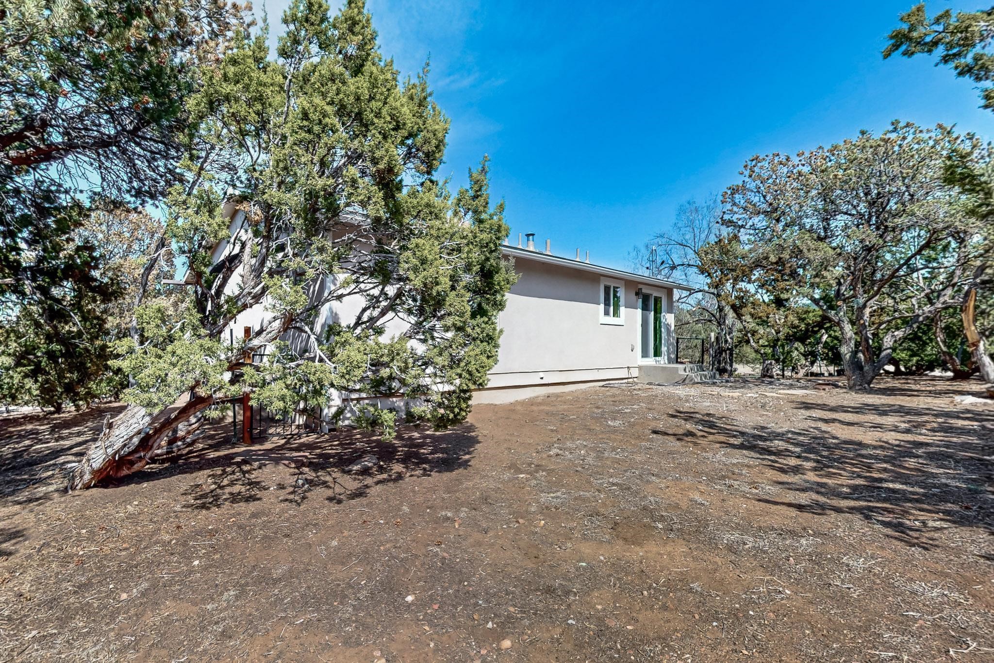 17A Old Agua Fria Road, Santa Fe, New Mexico image 28