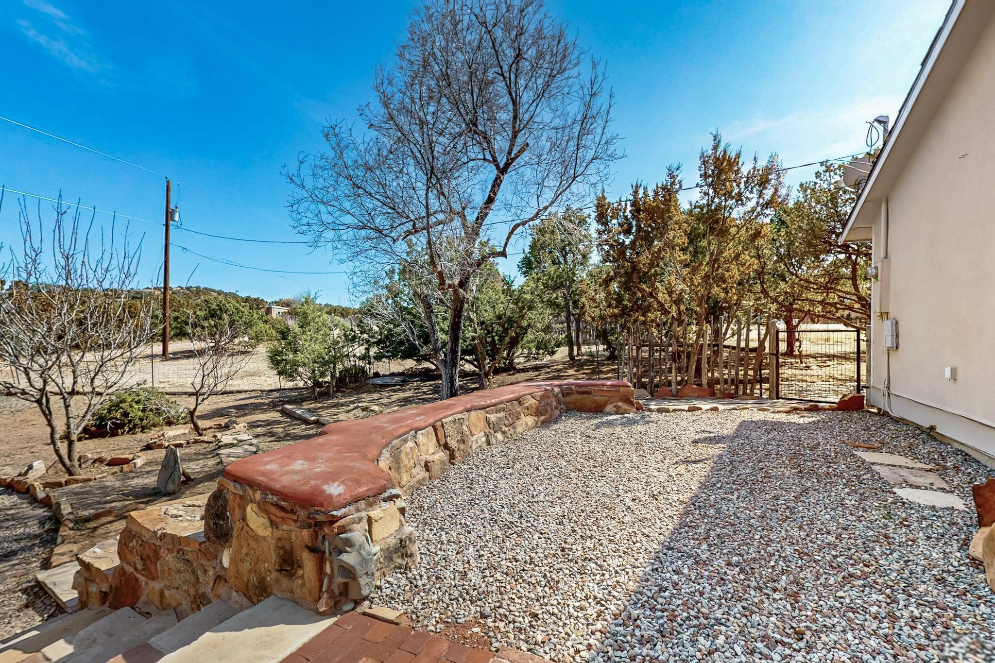 17A Old Agua Fria Road, Santa Fe, New Mexico image 27