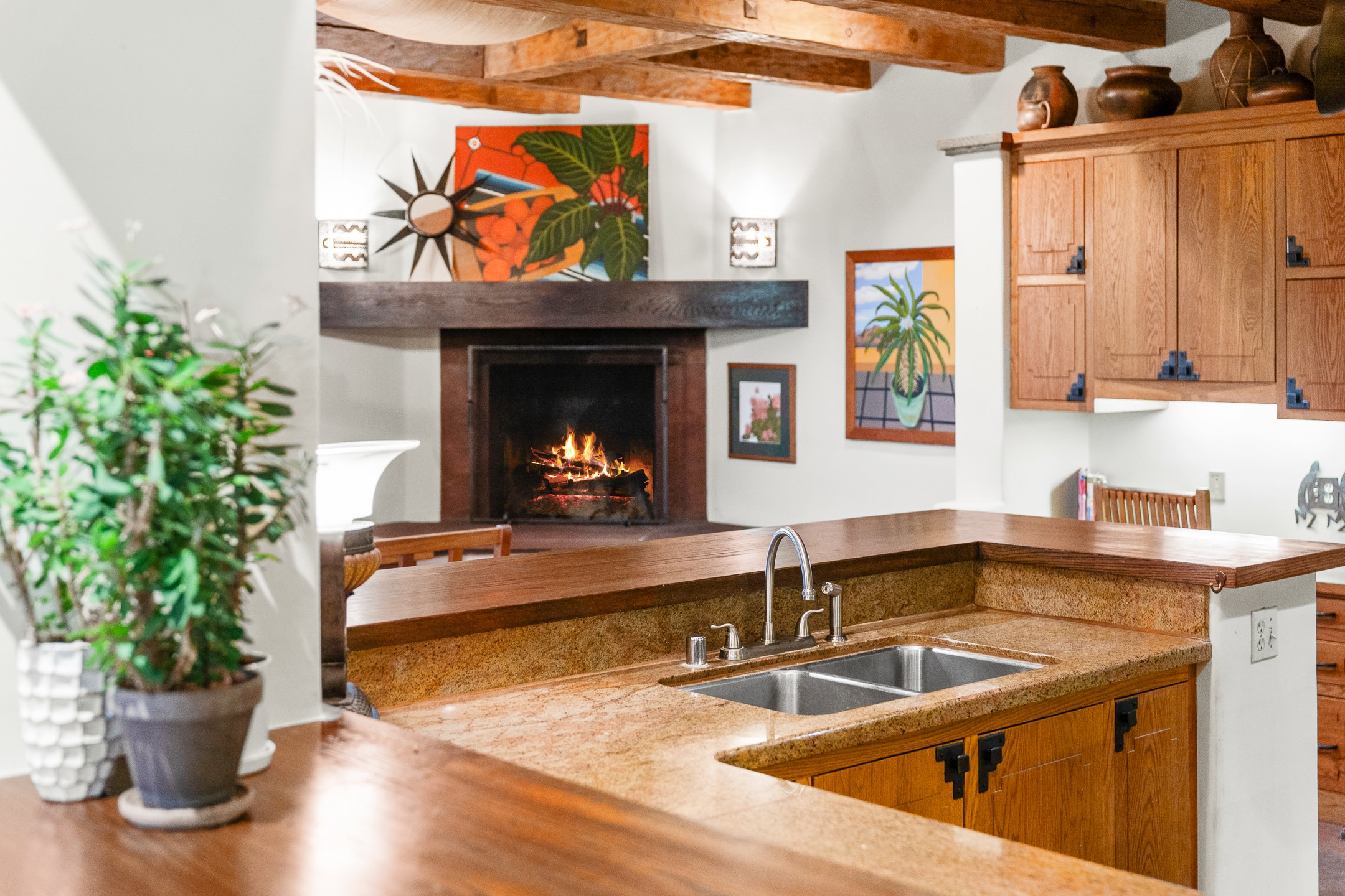 Ranchos De Taos, New Mexico 87557, United States, 3 Bedrooms Bedrooms, ,4 BathroomsBathrooms,Residential,Active,193668