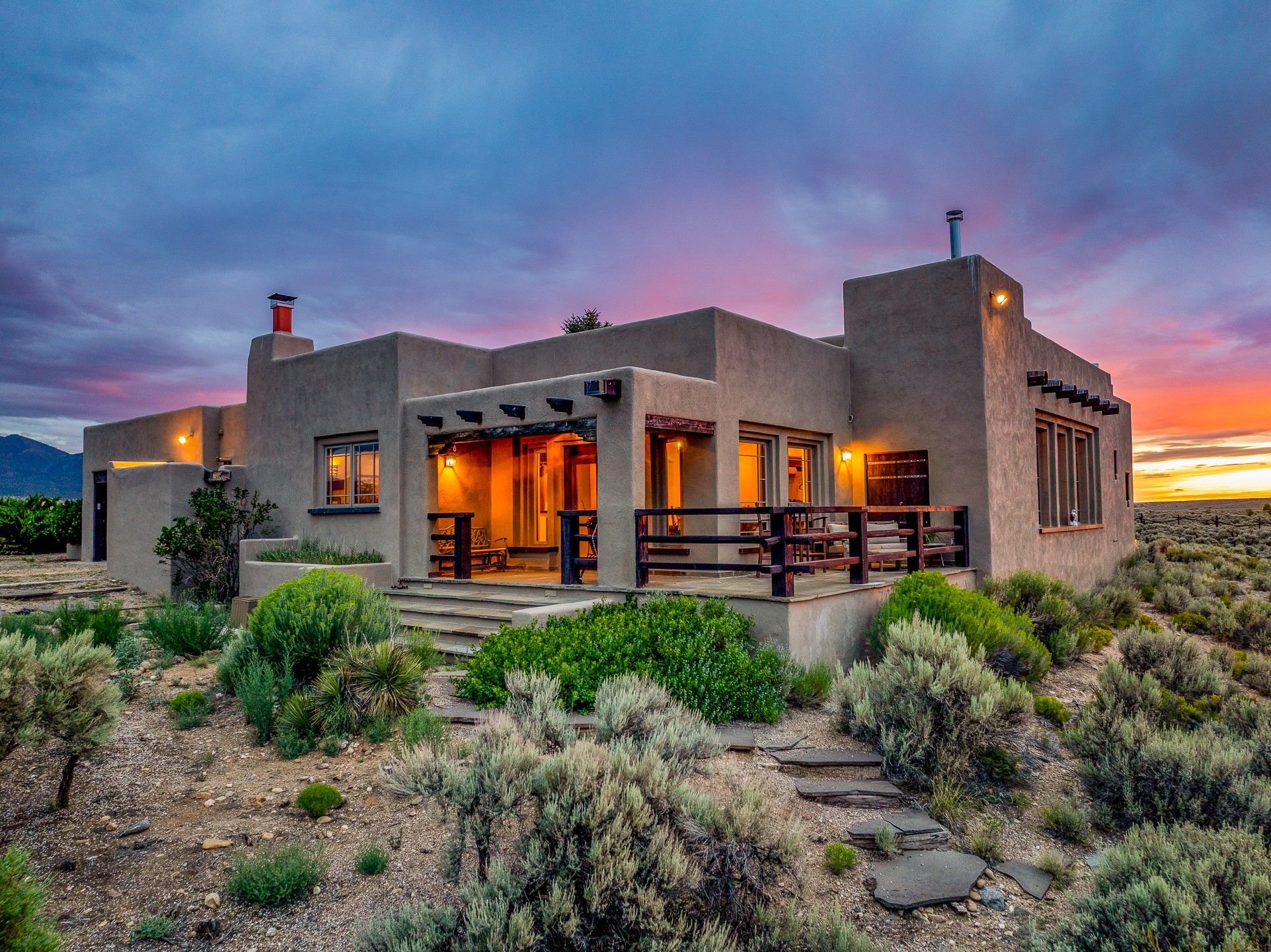 Ranchos De Taos, New Mexico 87557, United States, 3 Bedrooms Bedrooms, ,4 BathroomsBathrooms,Residential,Active,193668