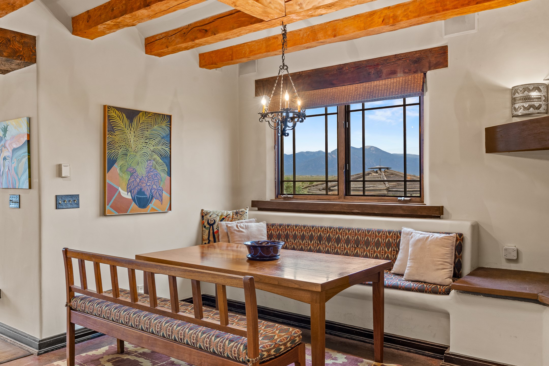 Ranchos De Taos, New Mexico 87557, United States, 3 Bedrooms Bedrooms, ,4 BathroomsBathrooms,Residential,Active,193668