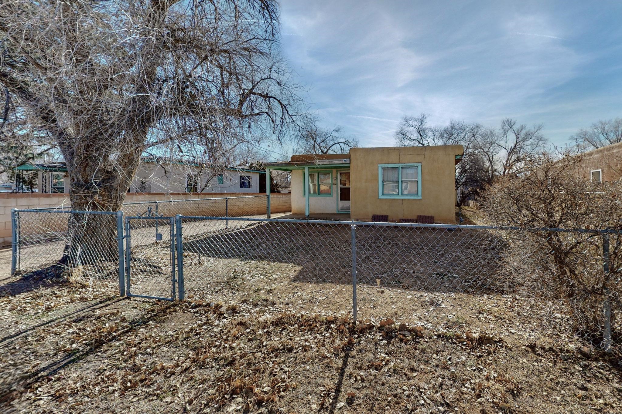 1912 Quapaw St, Santa Fe, New Mexico image 2