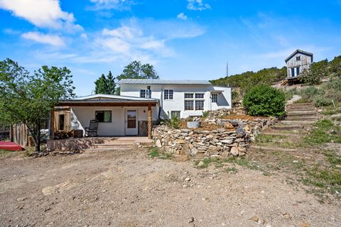 Photo of 6 Harvey Rd, Madrid, NM 87010 (MLS # 202601216)