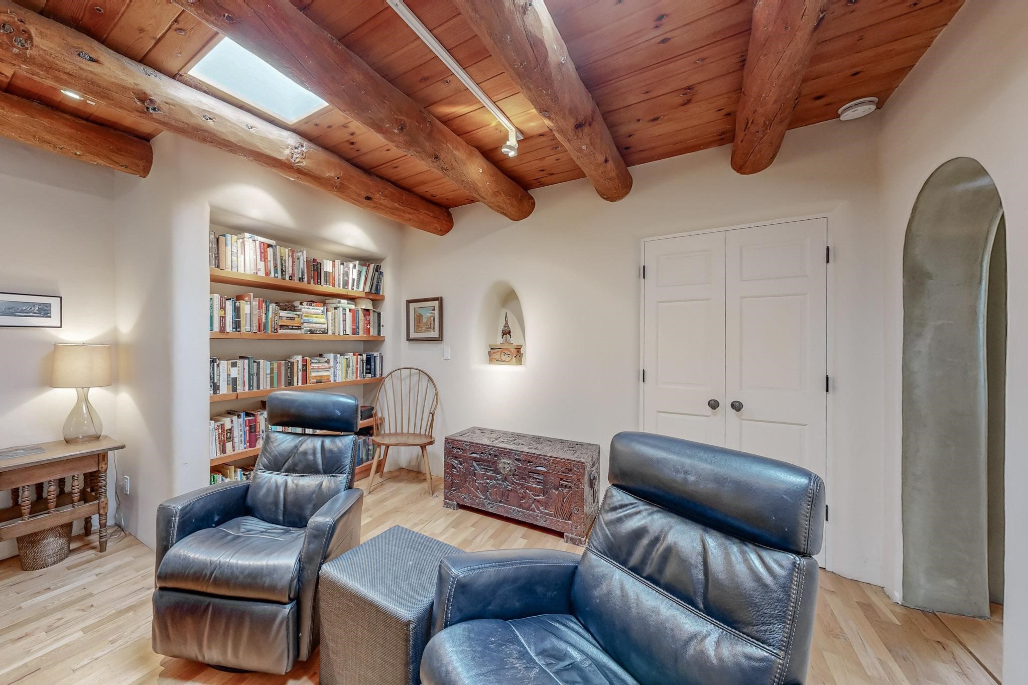 463 Camino Manzano, Santa Fe, New Mexico image 36