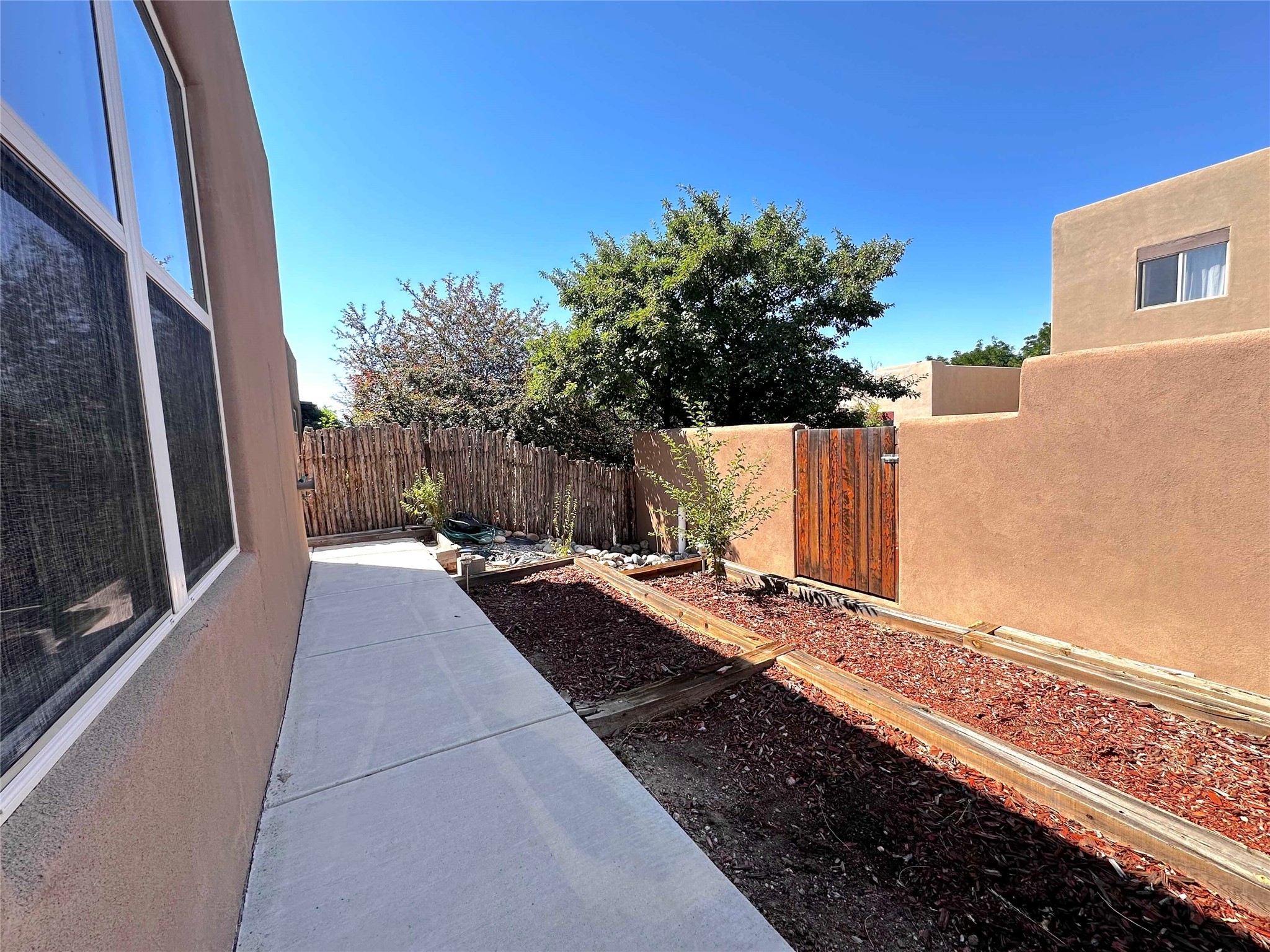 7042 Camino Rojo, Santa Fe, New Mexico image 32