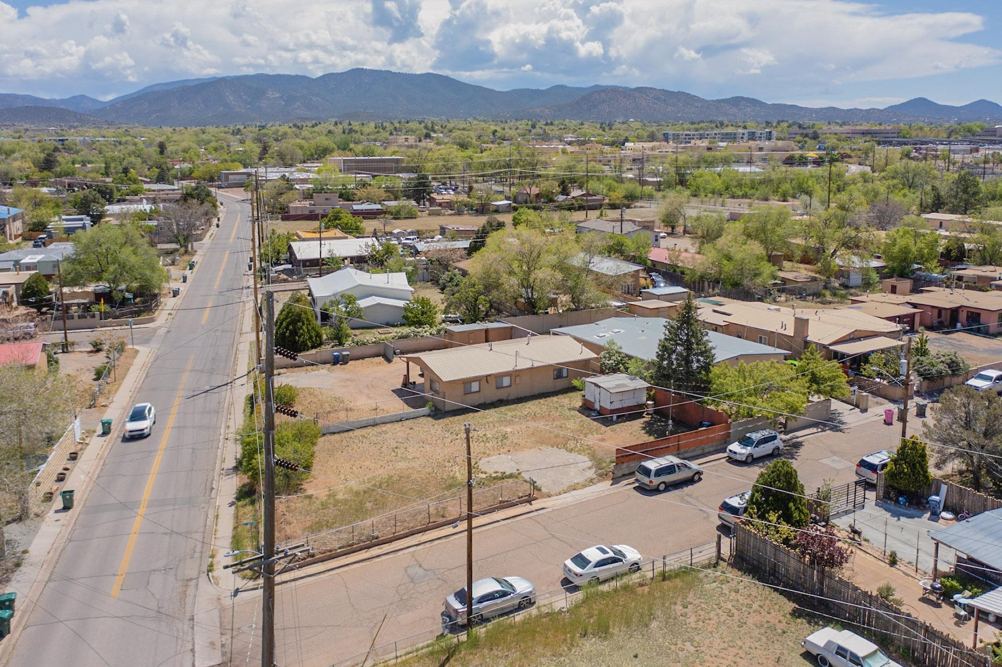 713 Camino Santa Ana, Santa Fe, New Mexico image 13
