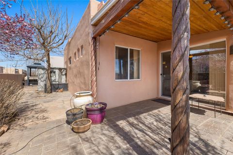 Tiny photo for 4 Rusty Spur Pl, Santa Fe, NM 87508 (MLS # 202600988)