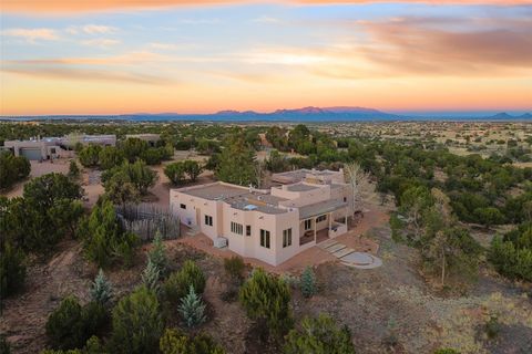 Tiny photo for 5 Estrella De La Manana, Santa Fe, NM 87508 (MLS # 202601175)