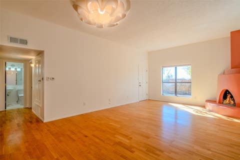Featured picture for the property 202404216
