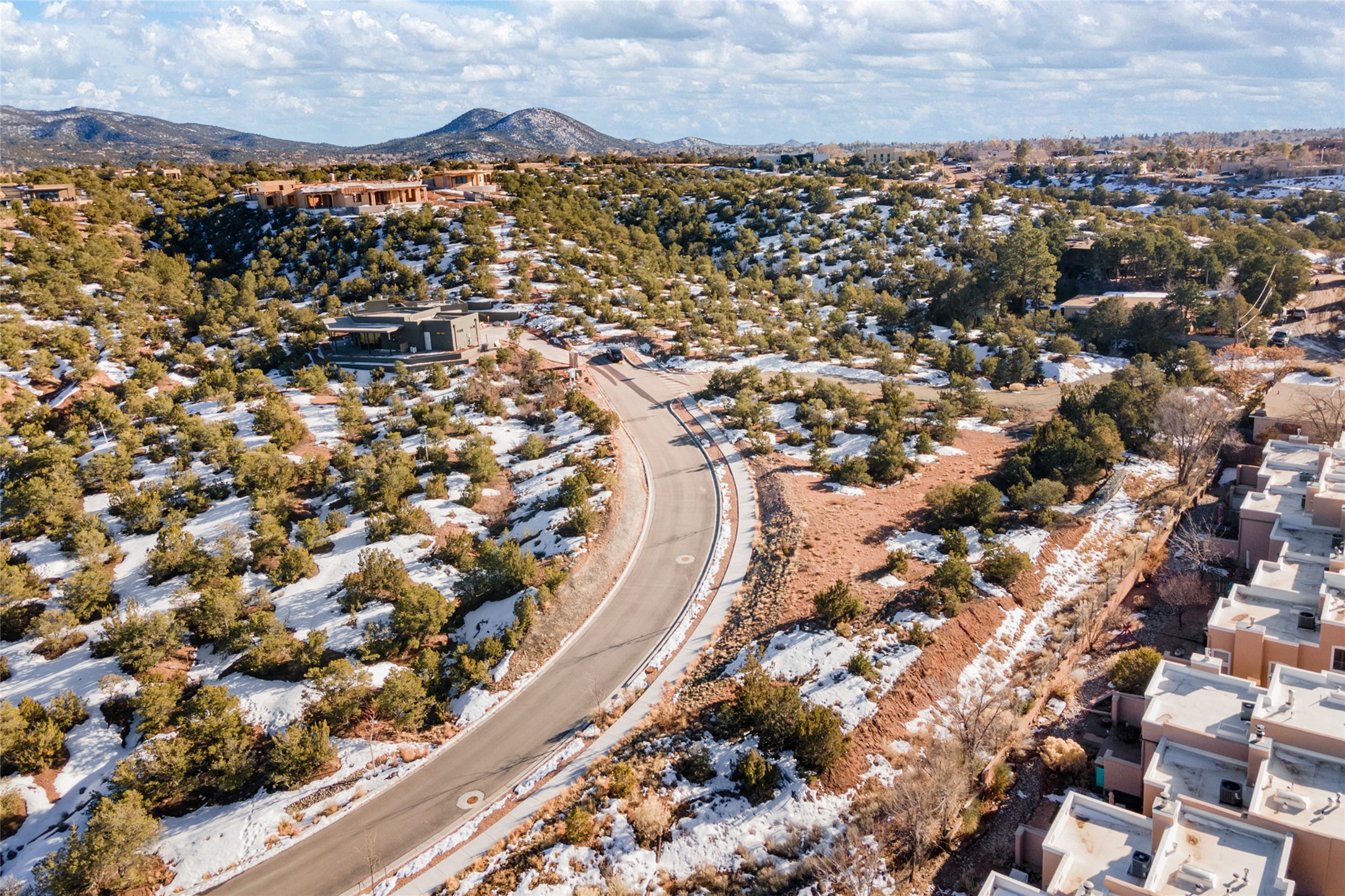 566 Calle Mirasol, Santa Fe, New Mexico image 12