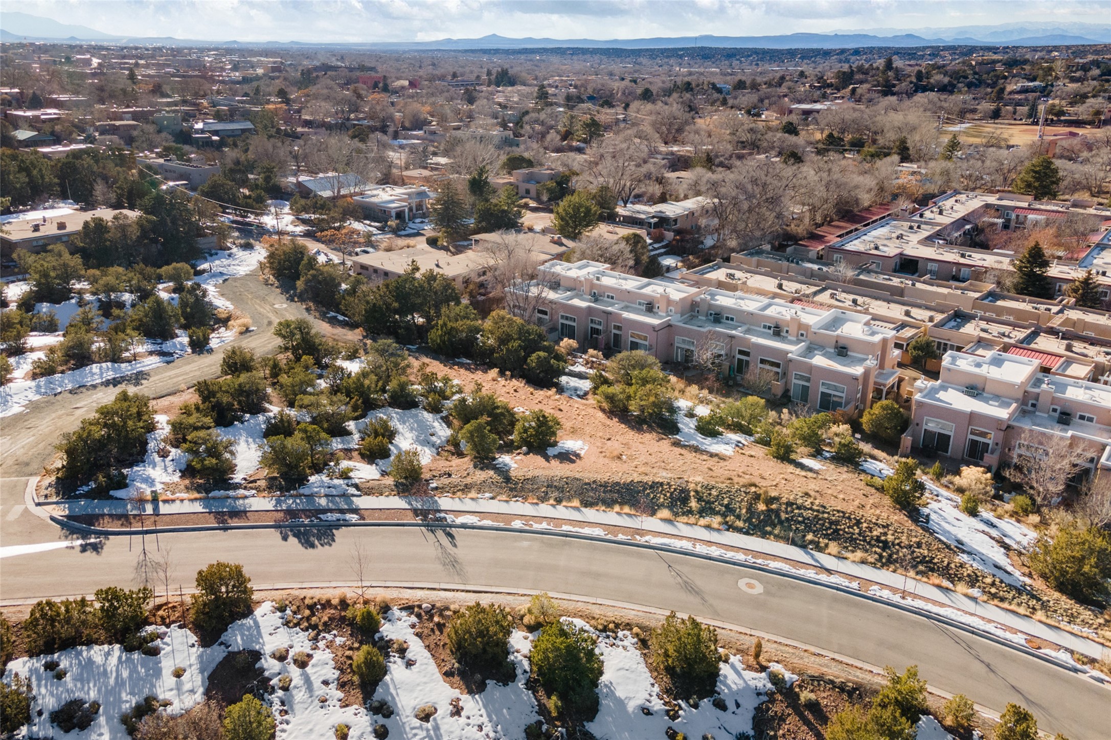 566 Calle Mirasol, Santa Fe, New Mexico image 4