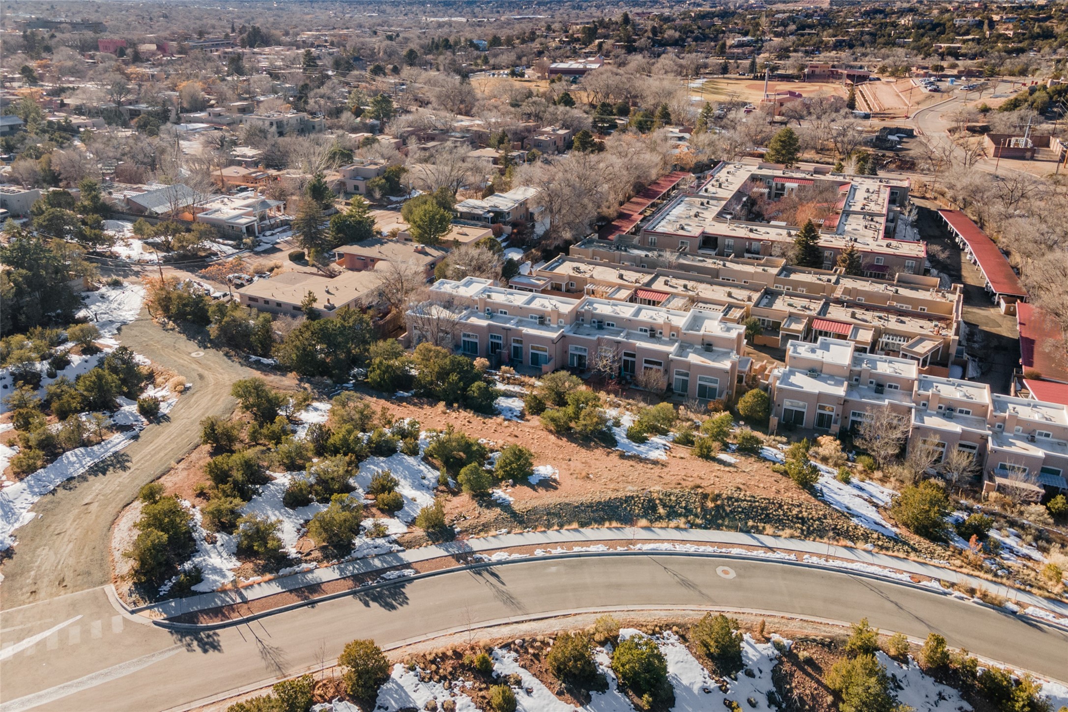 566 Calle Mirasol, Santa Fe, New Mexico image 10