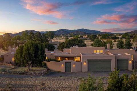 Homes For Sale - 9 Cagua Road<br/> Santa Fe, NM 87508