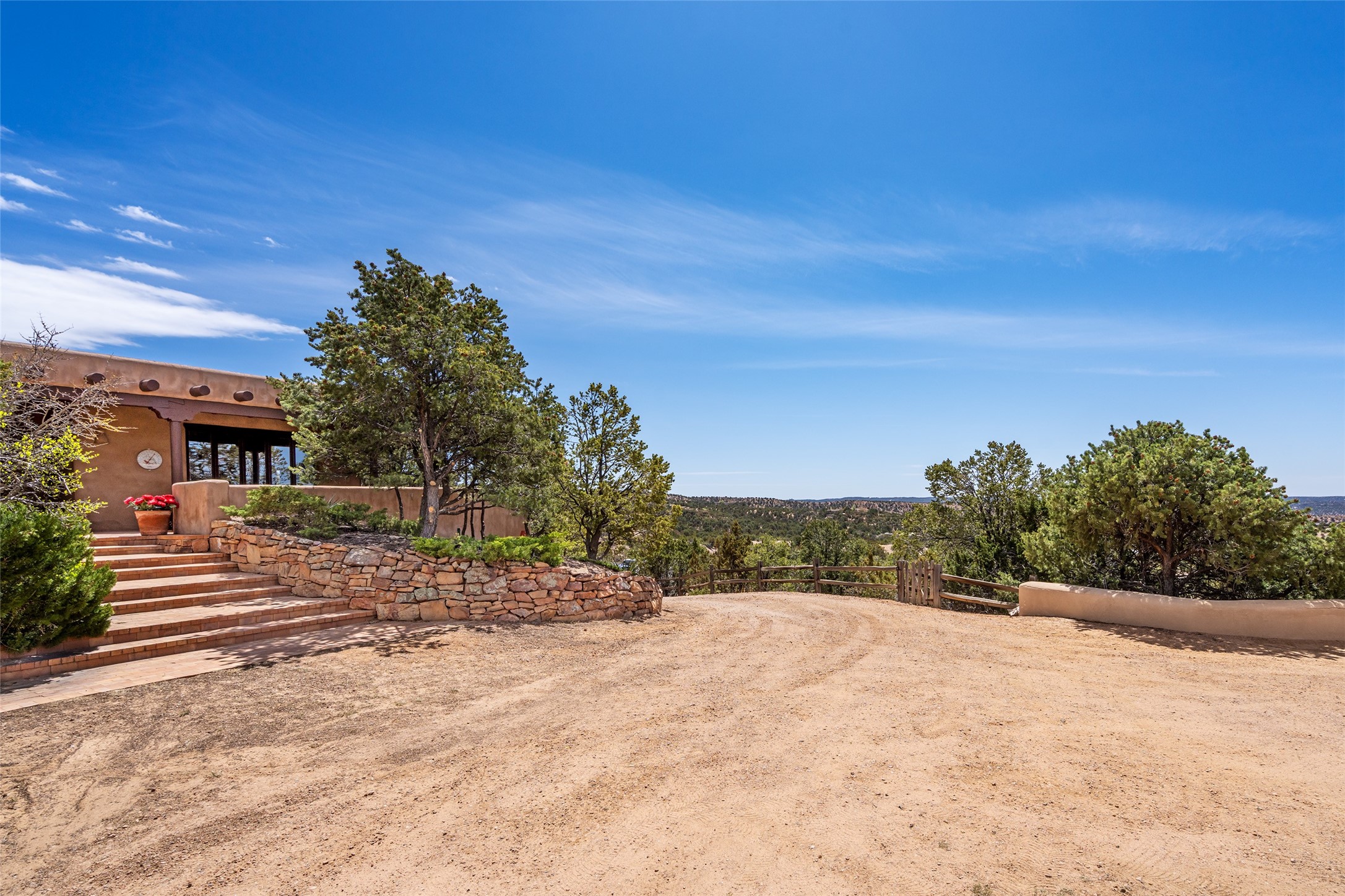 61 Calle Encanto, Santa Fe, New Mexico image 4
