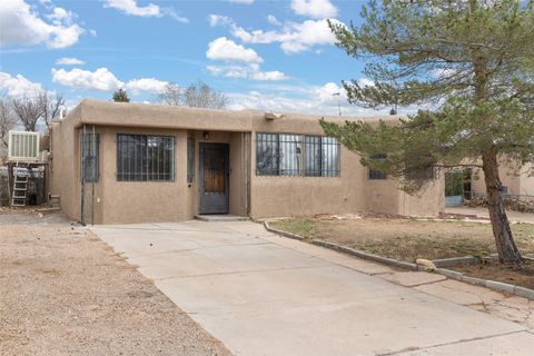 Single Family Residence in Santa Fe NM 1017 Santa Clara Drive.jpg