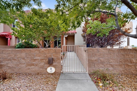 Photo of 15 Johnson Mesa, Santa Fe, NM 87508 (MLS # 202604031)
