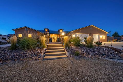 Photo of 15 W Serena Lane, Santa Fe, NM 87508 (MLS # 202504571)