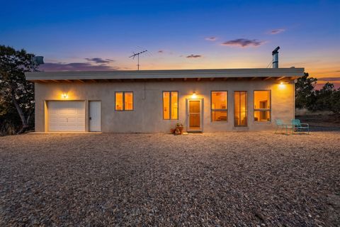Homes For Sale - 3 Gavilan Road<br/> Santa Fe, NM 87508
