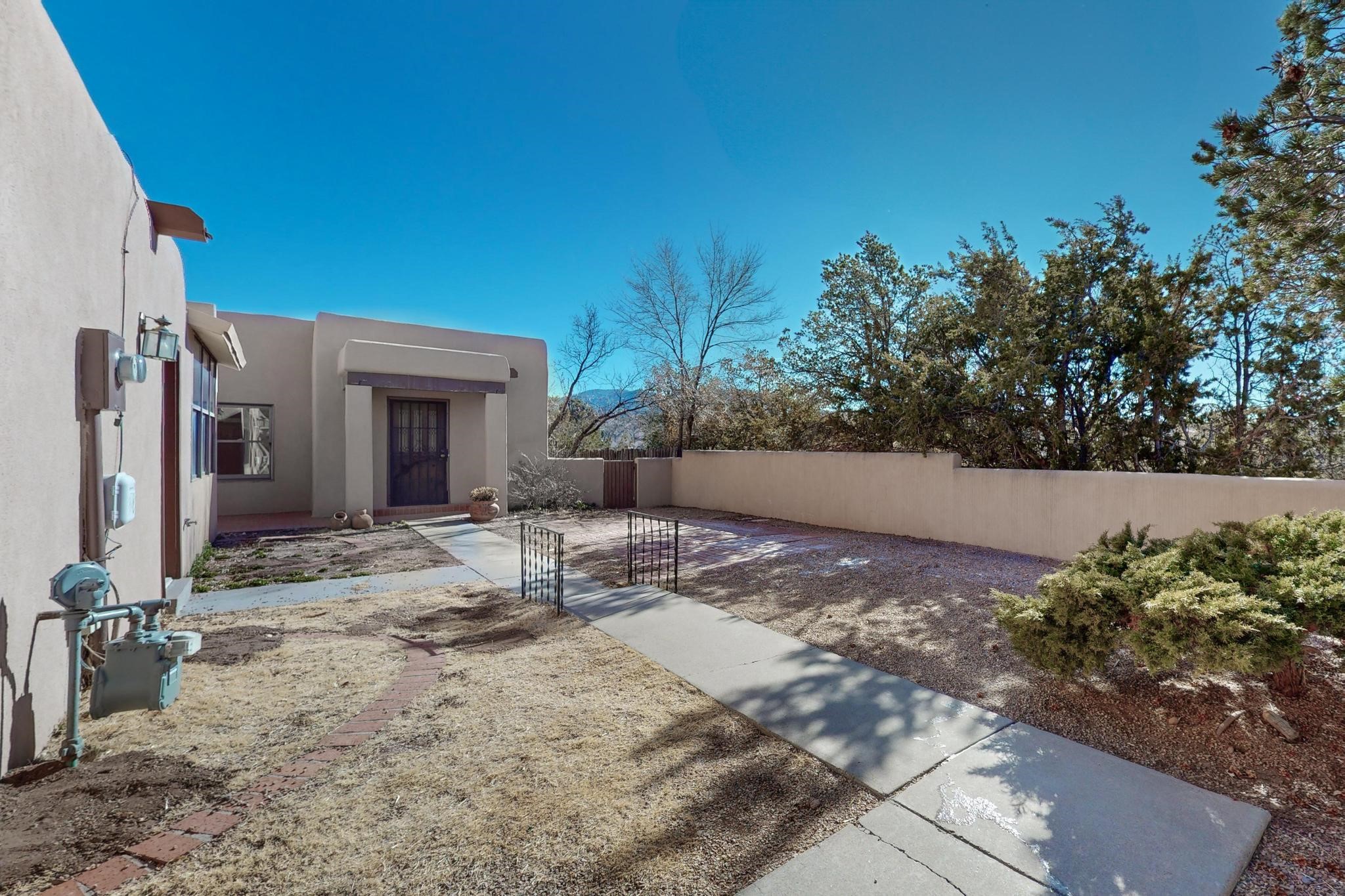 217 Camino De La Sierra, Santa Fe, New Mexico image 33