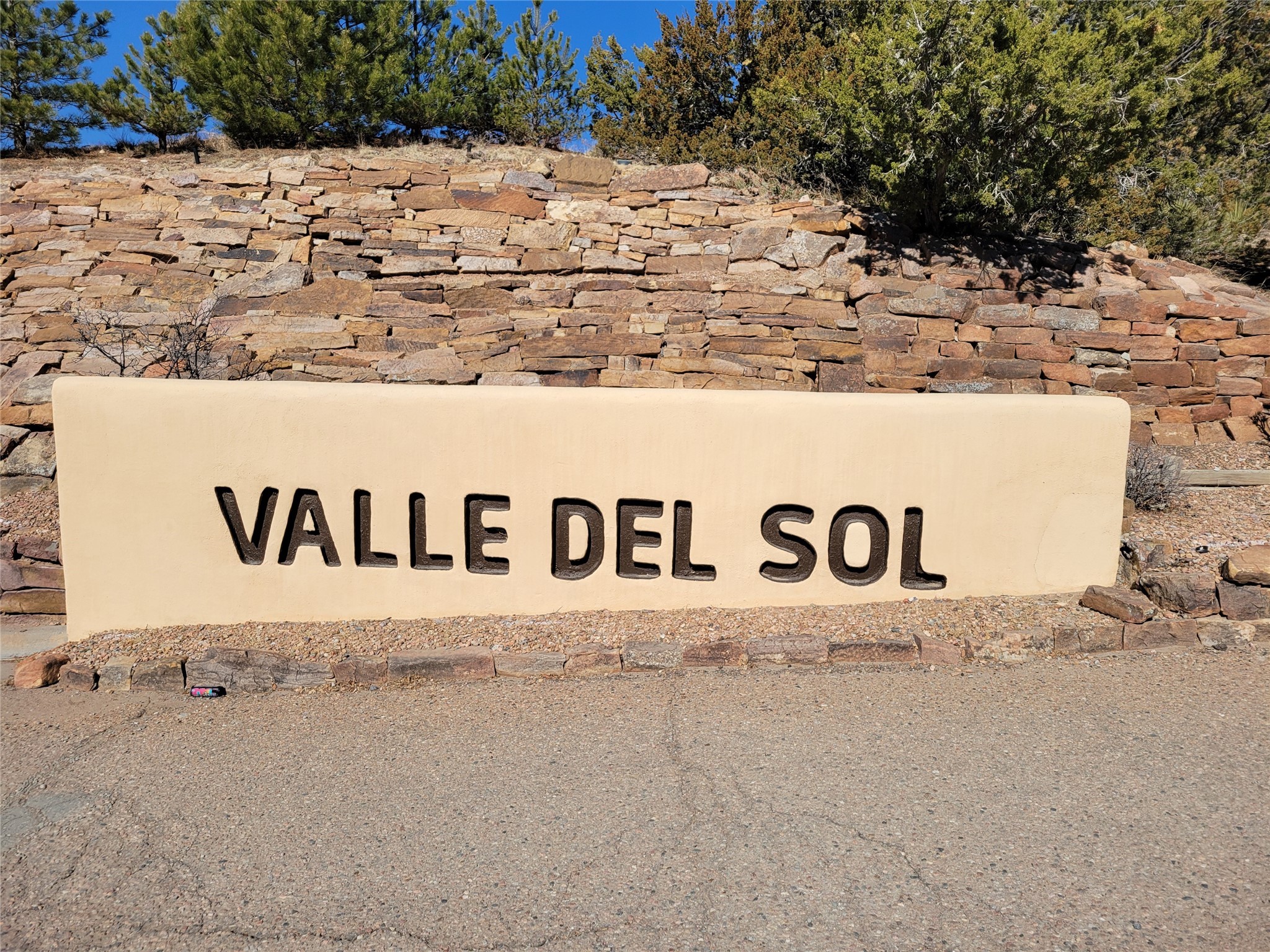 217 Camino De La Sierra, Santa Fe, New Mexico image 2