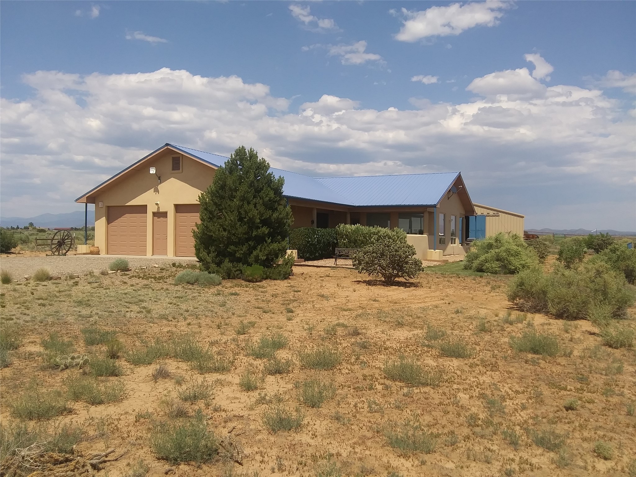 136 Calle Galisteo, Santa Fe, New Mexico image 1