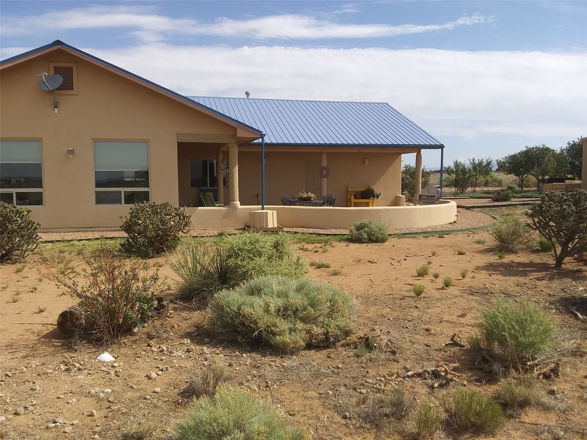 136 Calle Galisteo, Santa Fe, New Mexico image 2