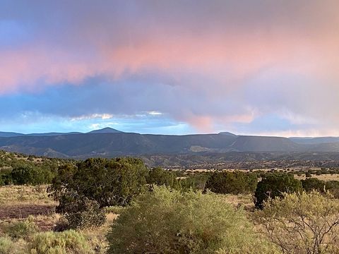 Vacant Land For Sale - 10.75 ACRES Pinon Rd<br/> Abiquiu, NM 87510