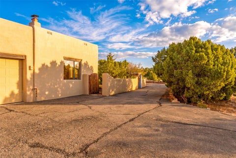 Tiny photo for 7 W Azulejo Court, Santa Fe, NM 87508 (MLS # 202603992)