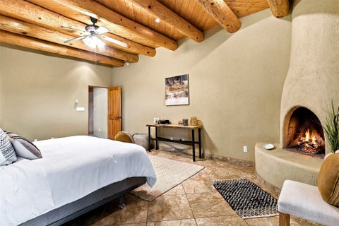 Tiny photo for 7 W Azulejo Court, Santa Fe, NM 87508 (MLS # 202603992)