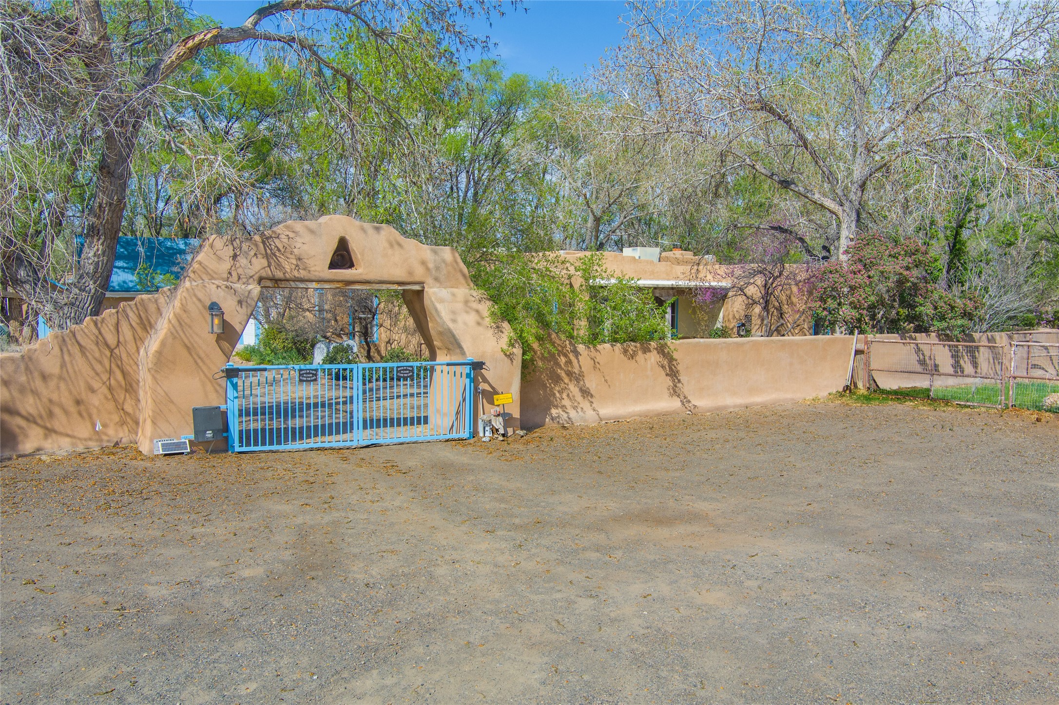 821 Chamisal Road, Los Ranchos, New Mexico image 46