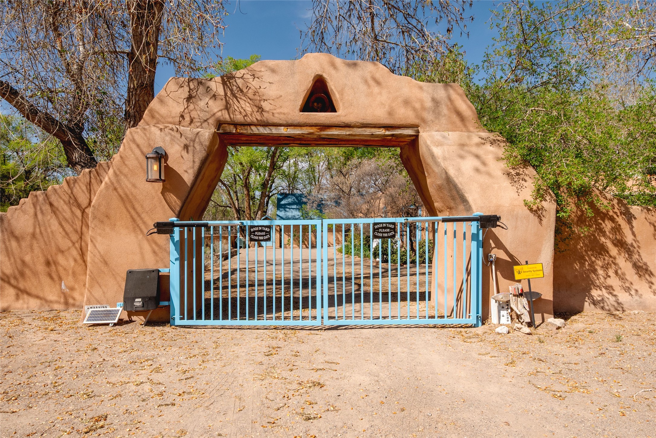 821 Chamisal Road, Los Ranchos, New Mexico image 40