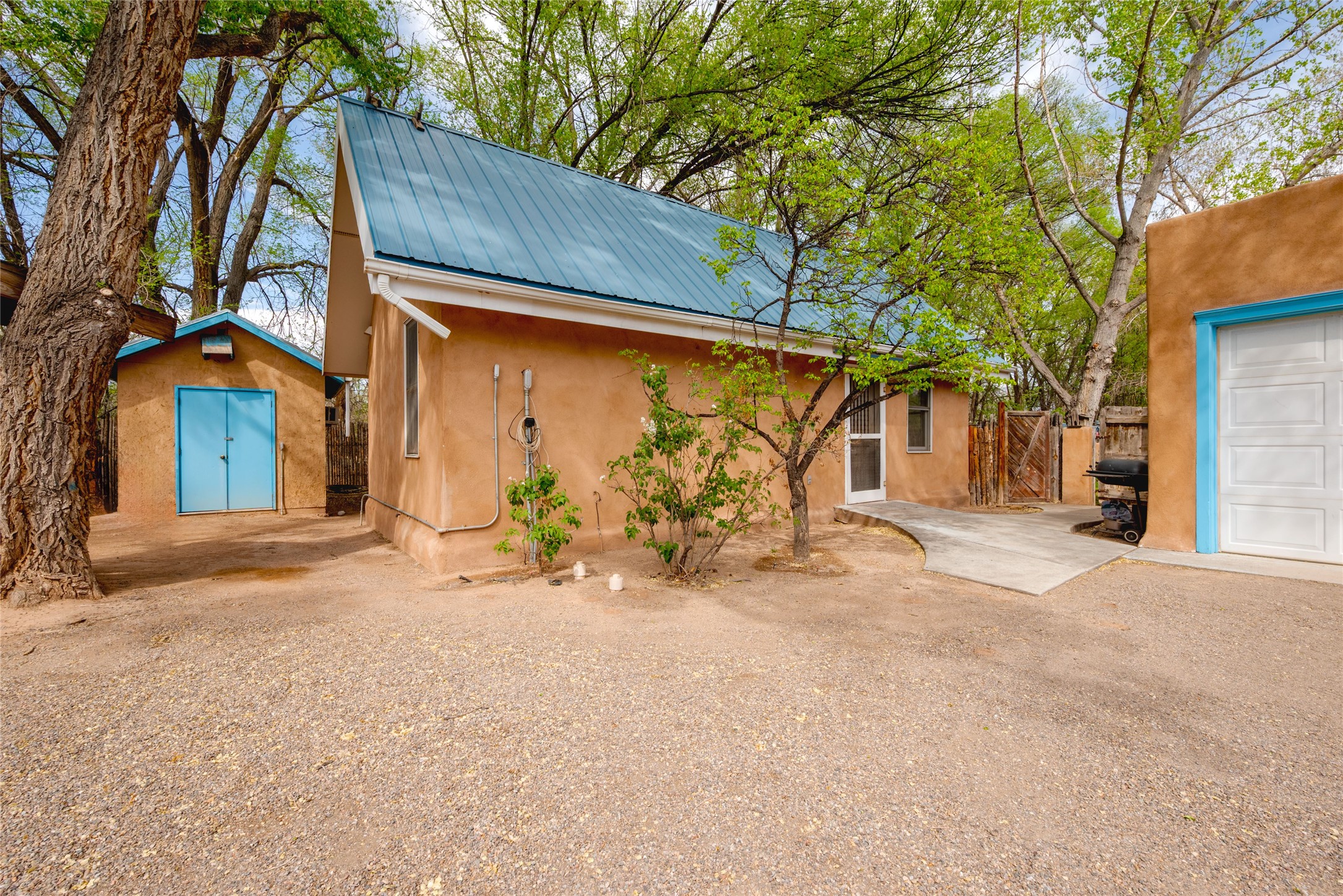 821 Chamisal Road, Los Ranchos, New Mexico image 31